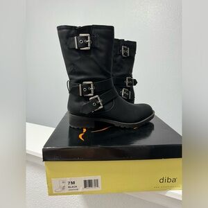 Barely used women’s boots